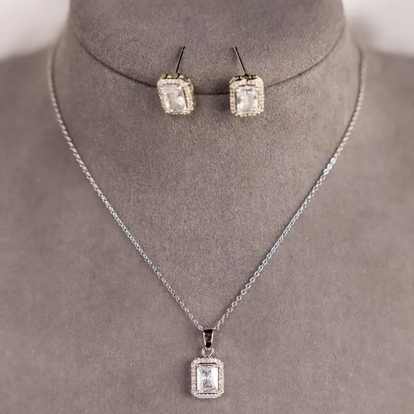 Eternal Sparkle Pendant - Elara