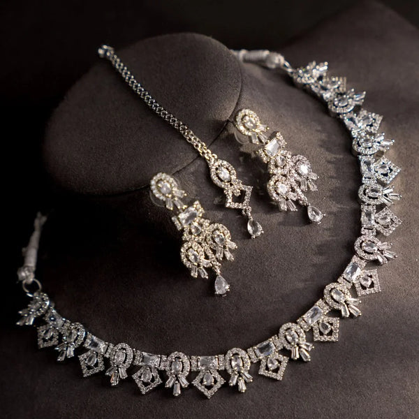 Serene Necklace - Elara